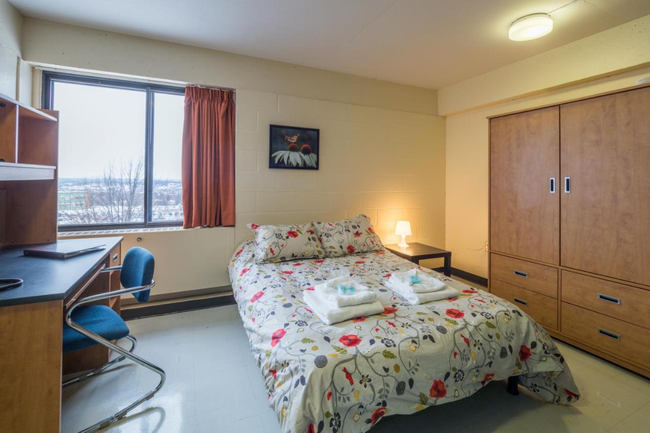 Au Campus Hotel แชร์บูร์ก ภายนอก รูปภาพ