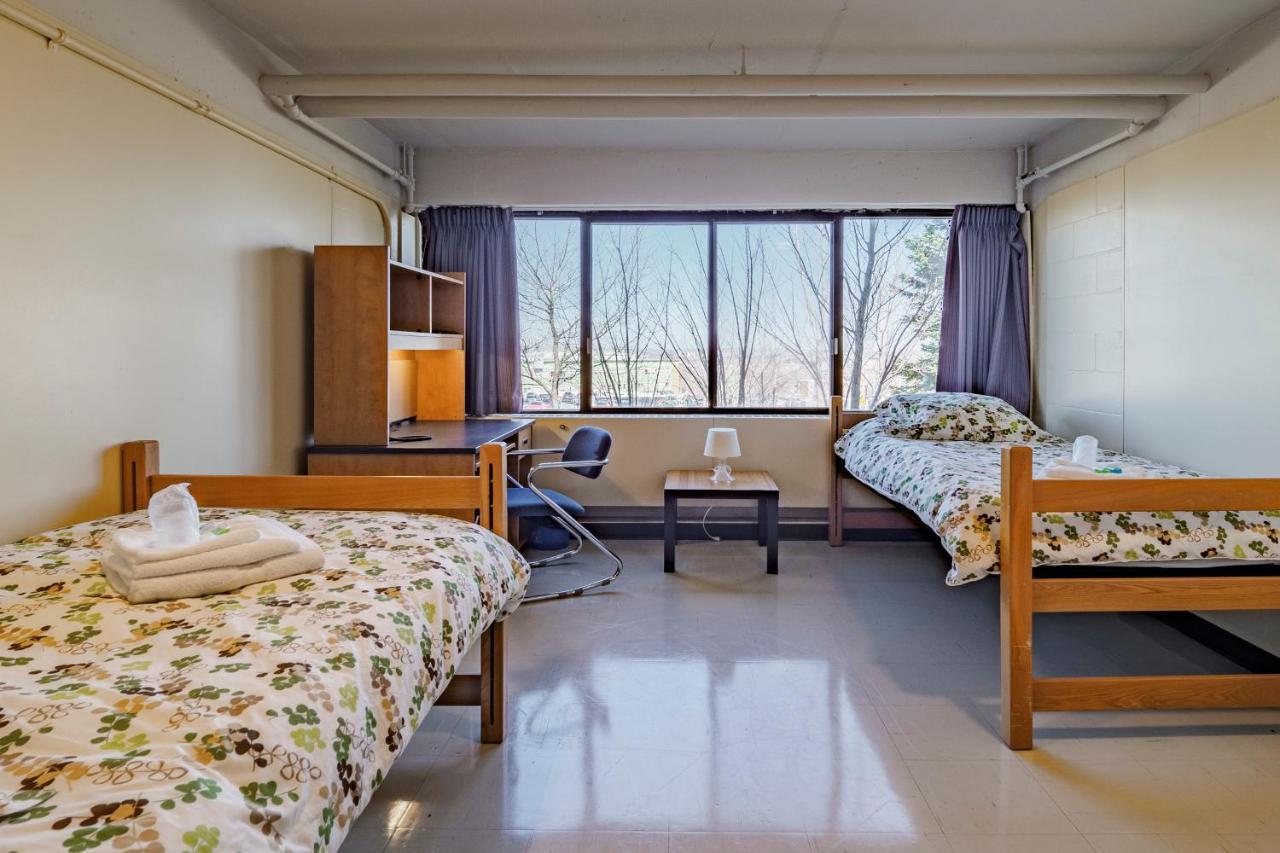 Au Campus Hotel แชร์บูร์ก ภายนอก รูปภาพ