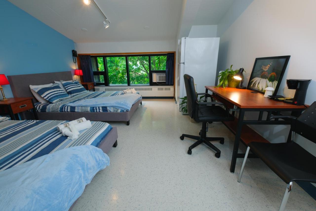 Au Campus Hotel แชร์บูร์ก ภายนอก รูปภาพ